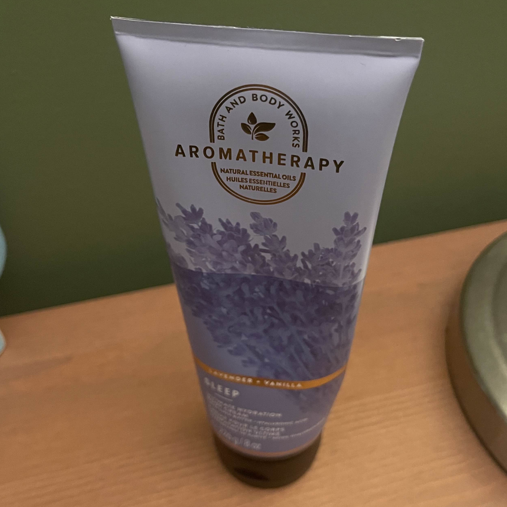 The sound is from a bottle of cream I own, the clicking sound is just from the cap.